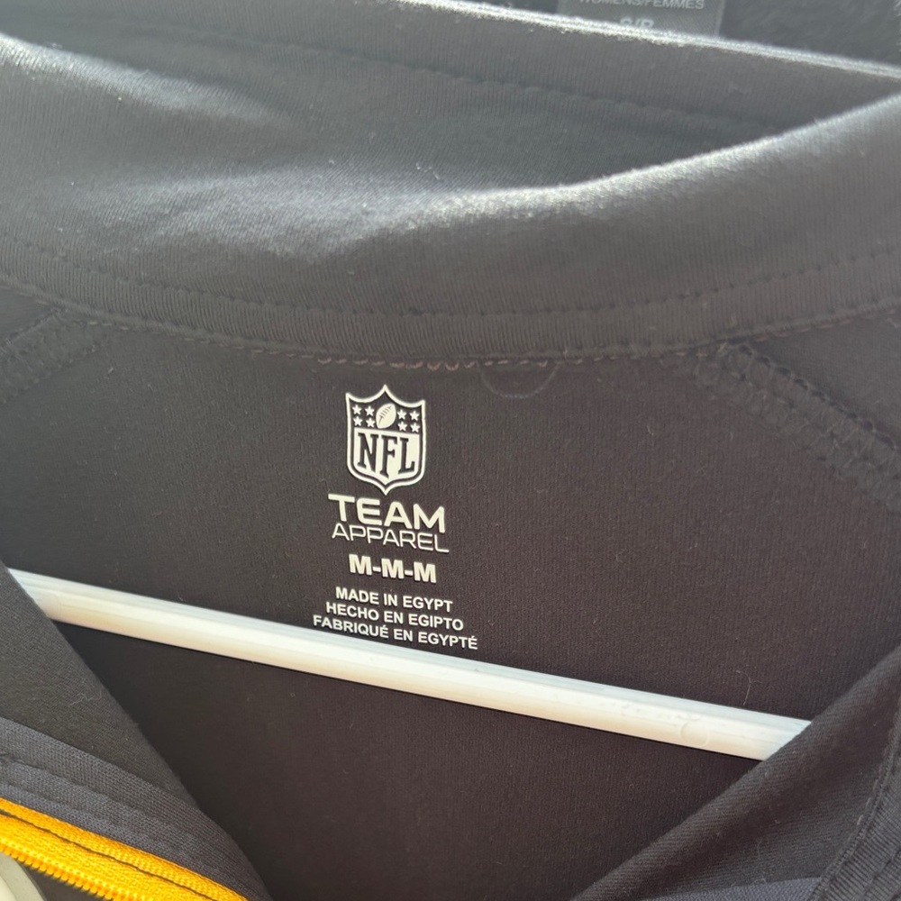 Steelers Women’s 1/4 Zip NFL Team Apparel Black Quarter-Zip Pullover, NWT - Picture 4 of 4